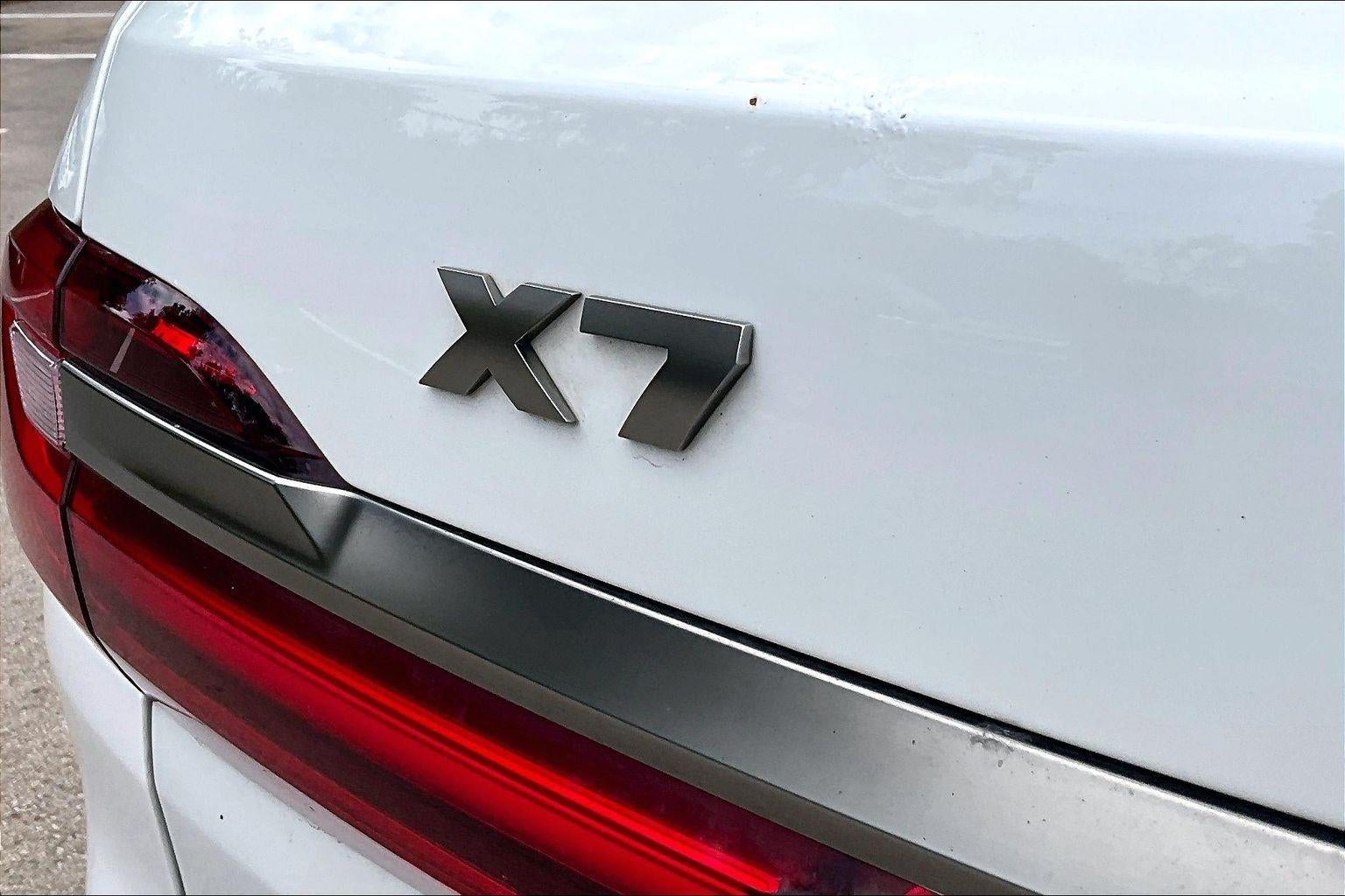2021 BMW X7 M50i