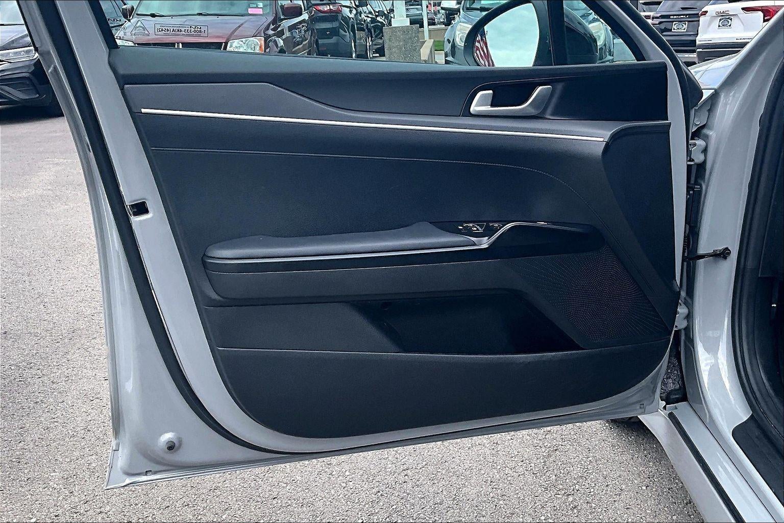 2024 Kia K5 GT-Line