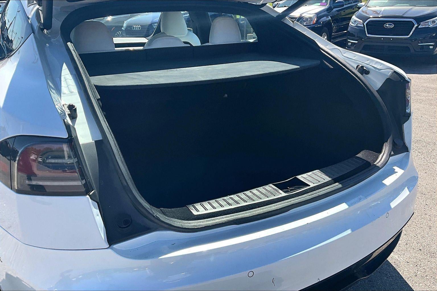 2022 Tesla Model S Plaid