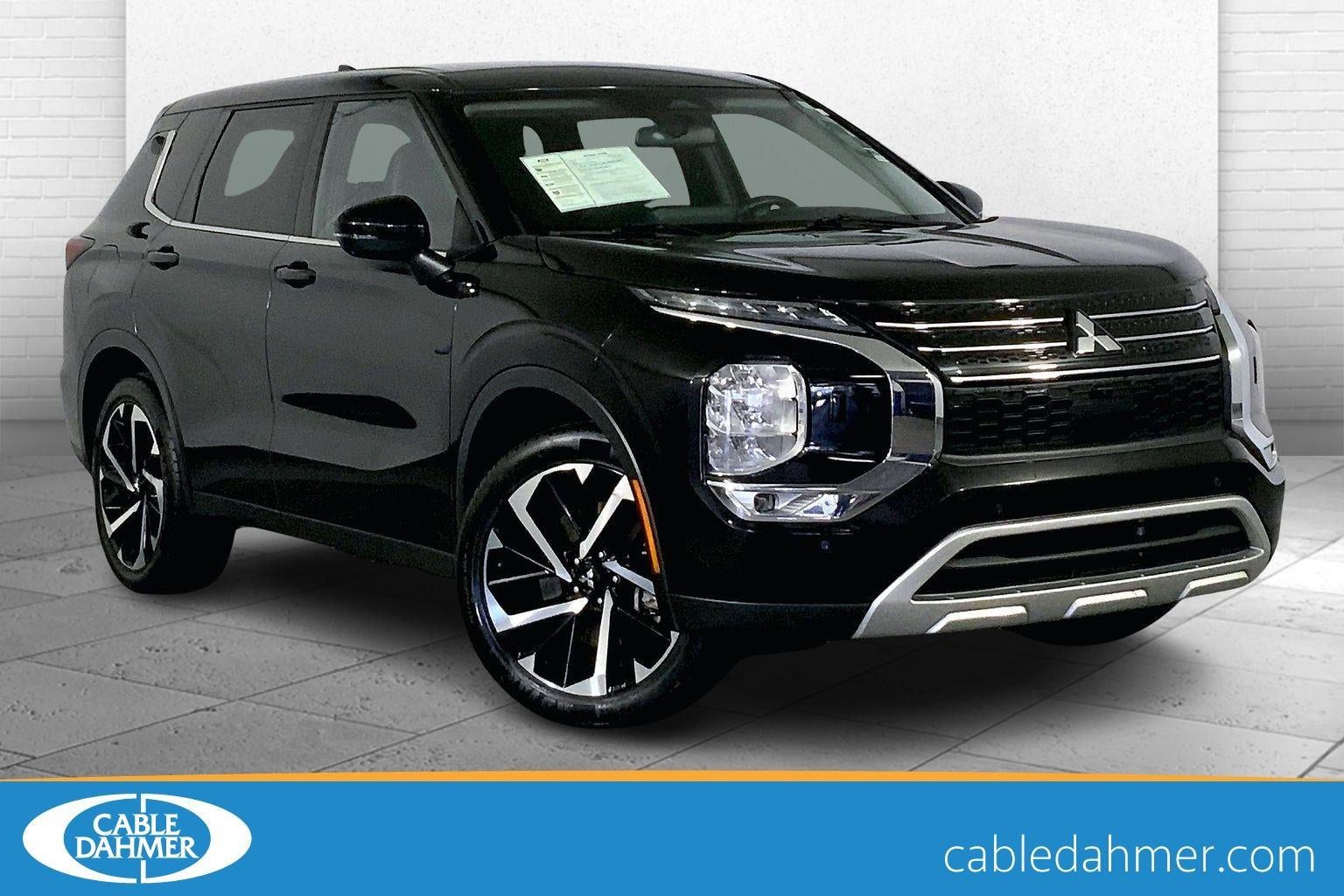 2024 Mitsubishi Outlander SE