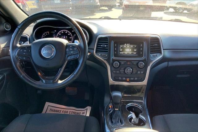 2017 Jeep Grand Cherokee Laredo