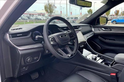 2025 Jeep Grand Cherokee Overland 4x4