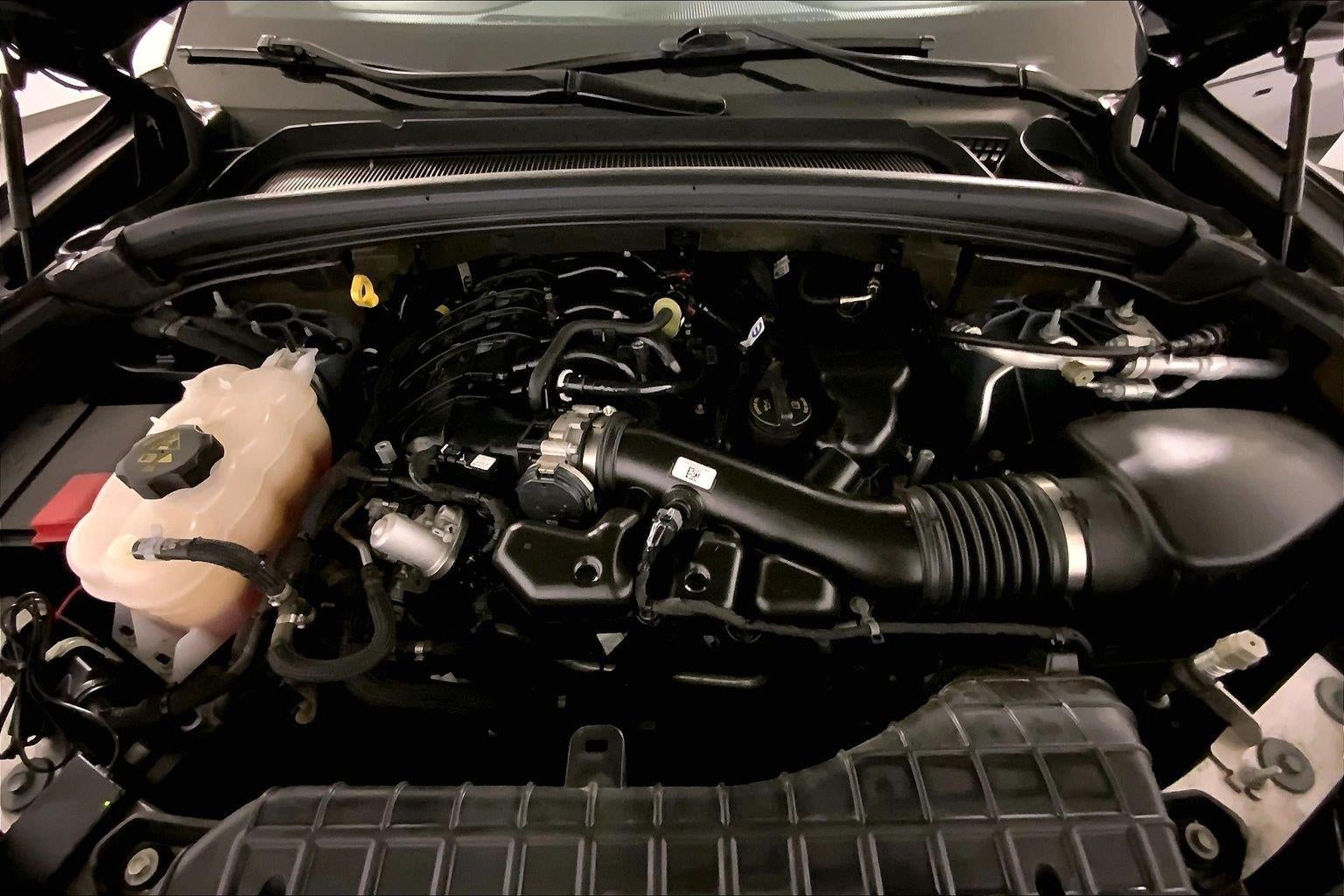 2023 Jeep Grand Cherokee L Laredo 4x4