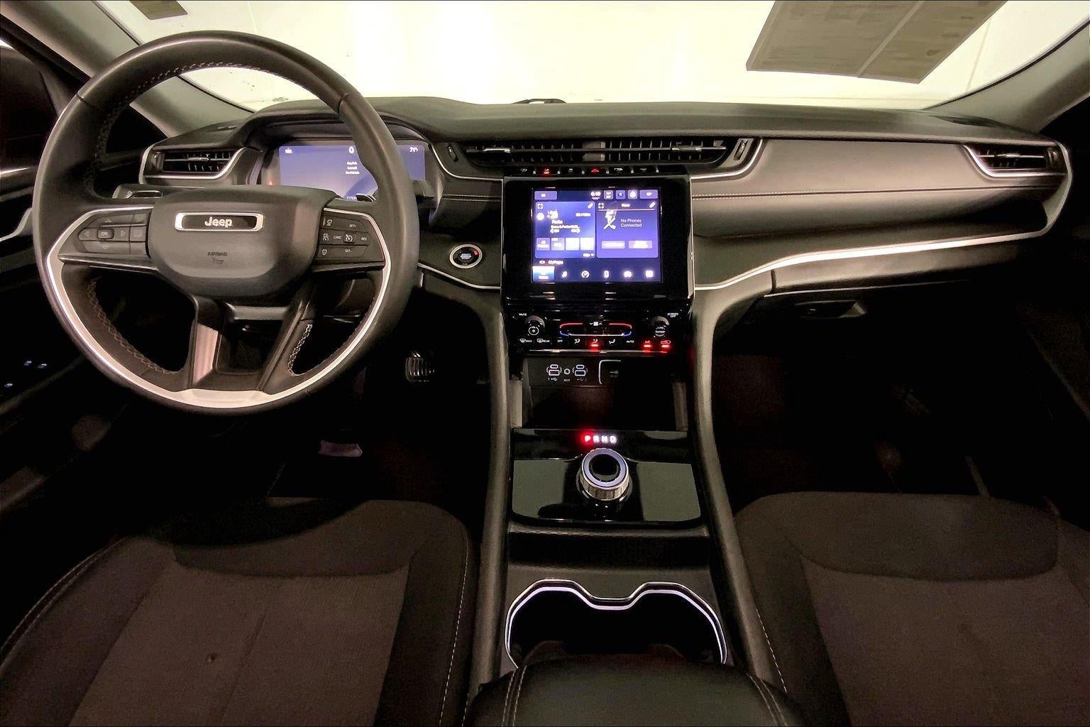 2023 Jeep Grand Cherokee L Laredo 4x4