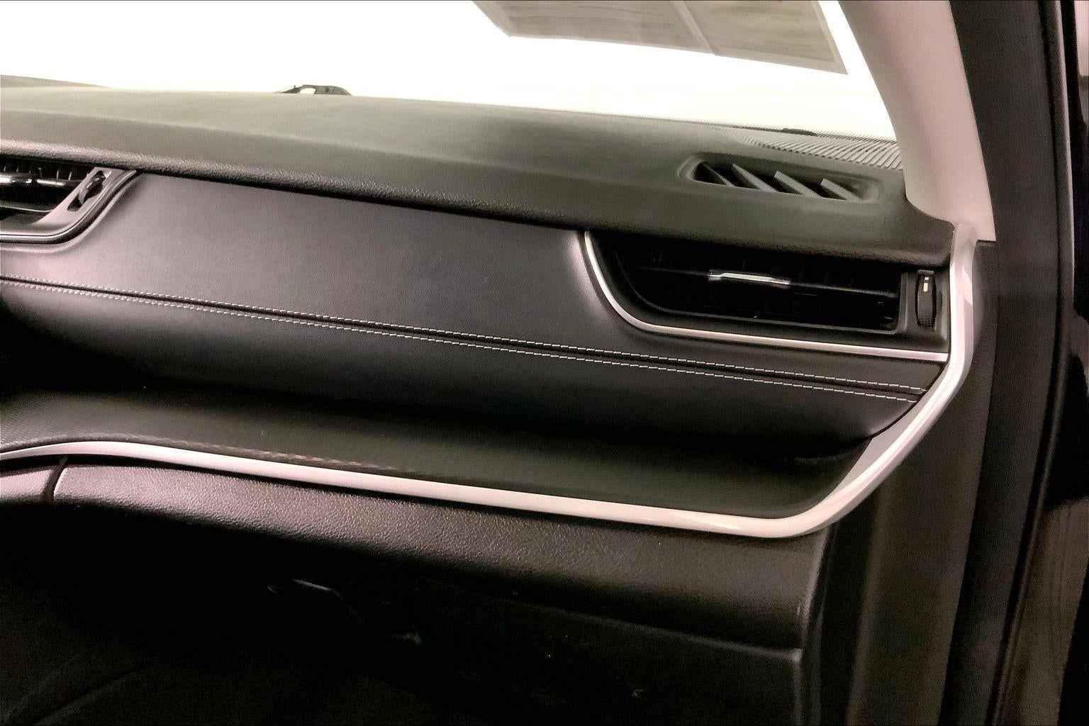 2023 Jeep Grand Cherokee L Laredo 4x4