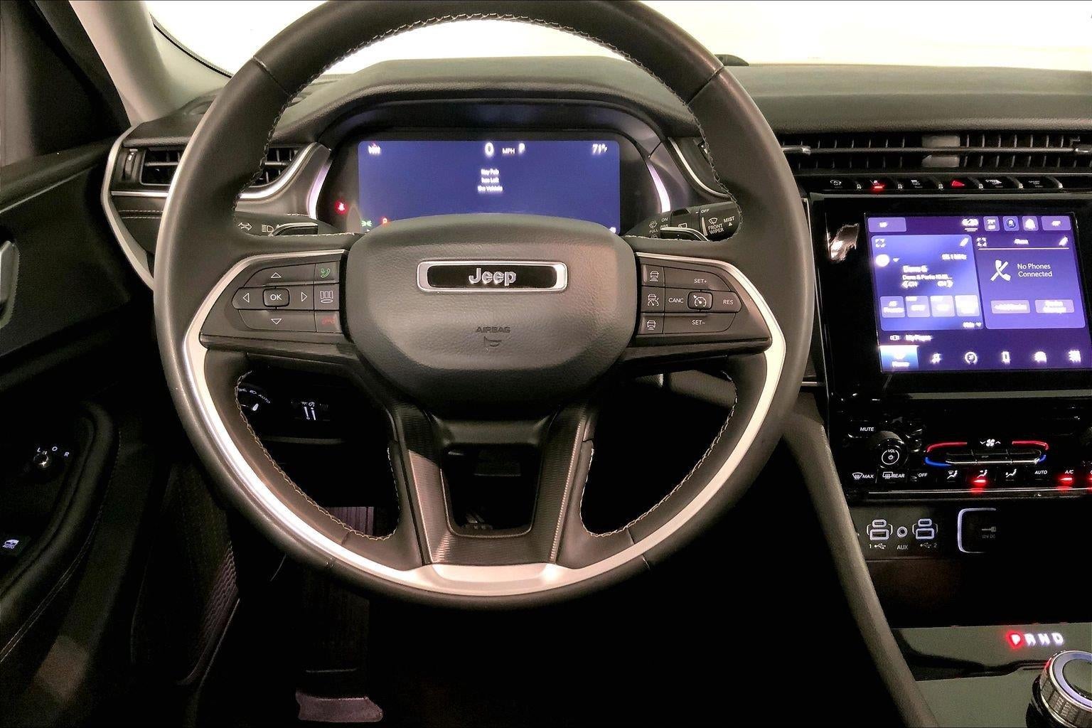 2023 Jeep Grand Cherokee L Laredo 4x4