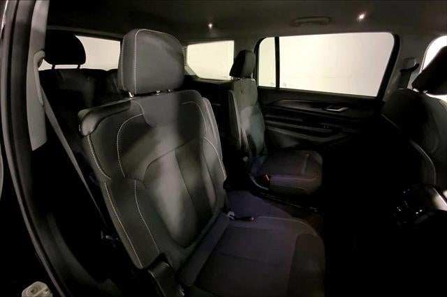 2023 Jeep Grand Cherokee L Laredo 4x4