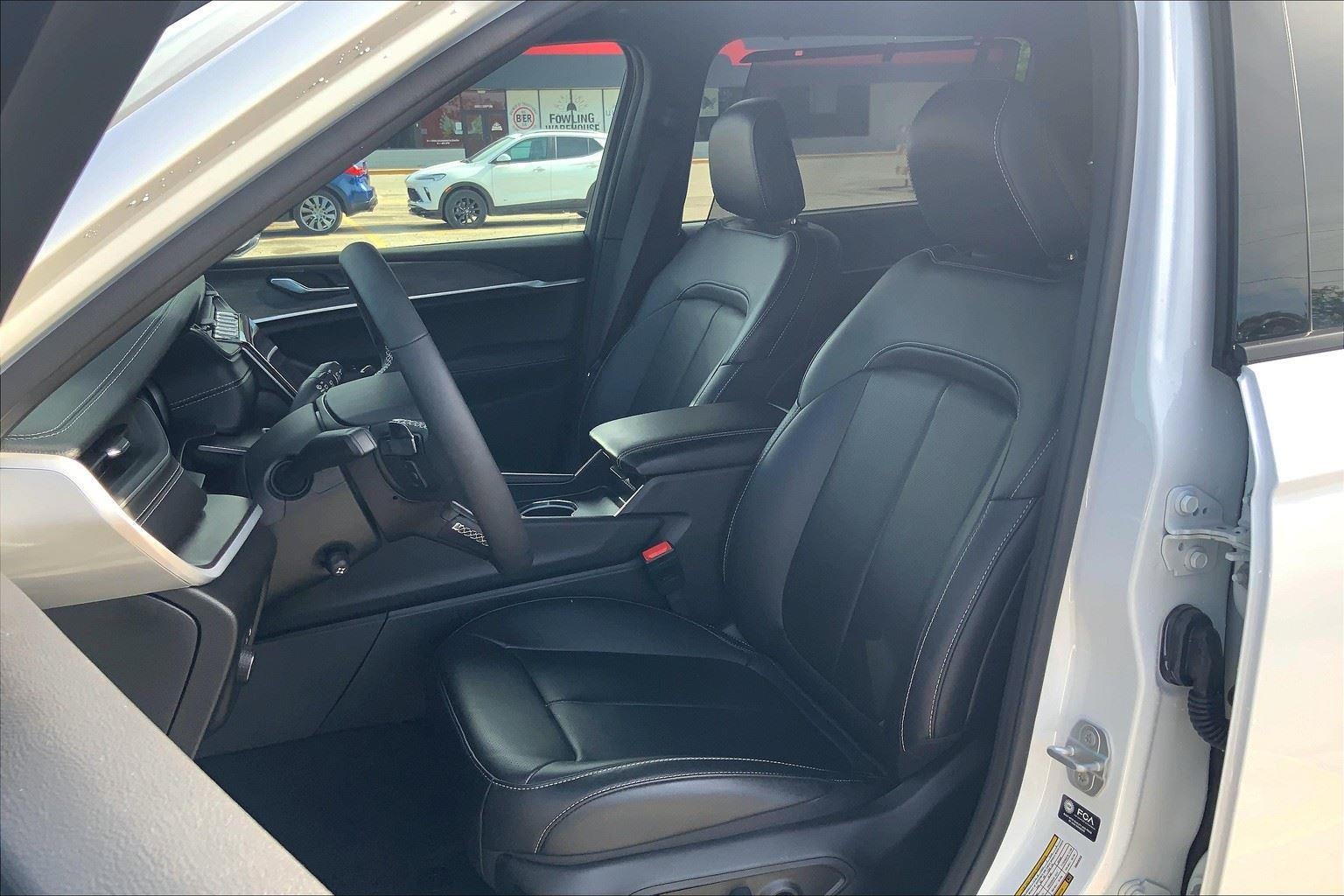 2025 Jeep Grand Cherokee L Limited 4x4