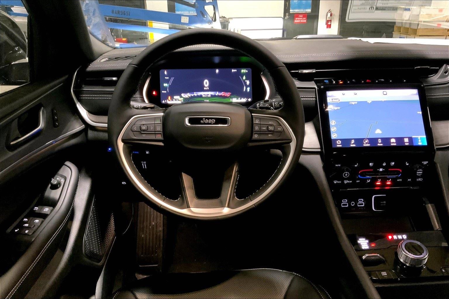 2025 Jeep Grand Cherokee 4xe 4x4