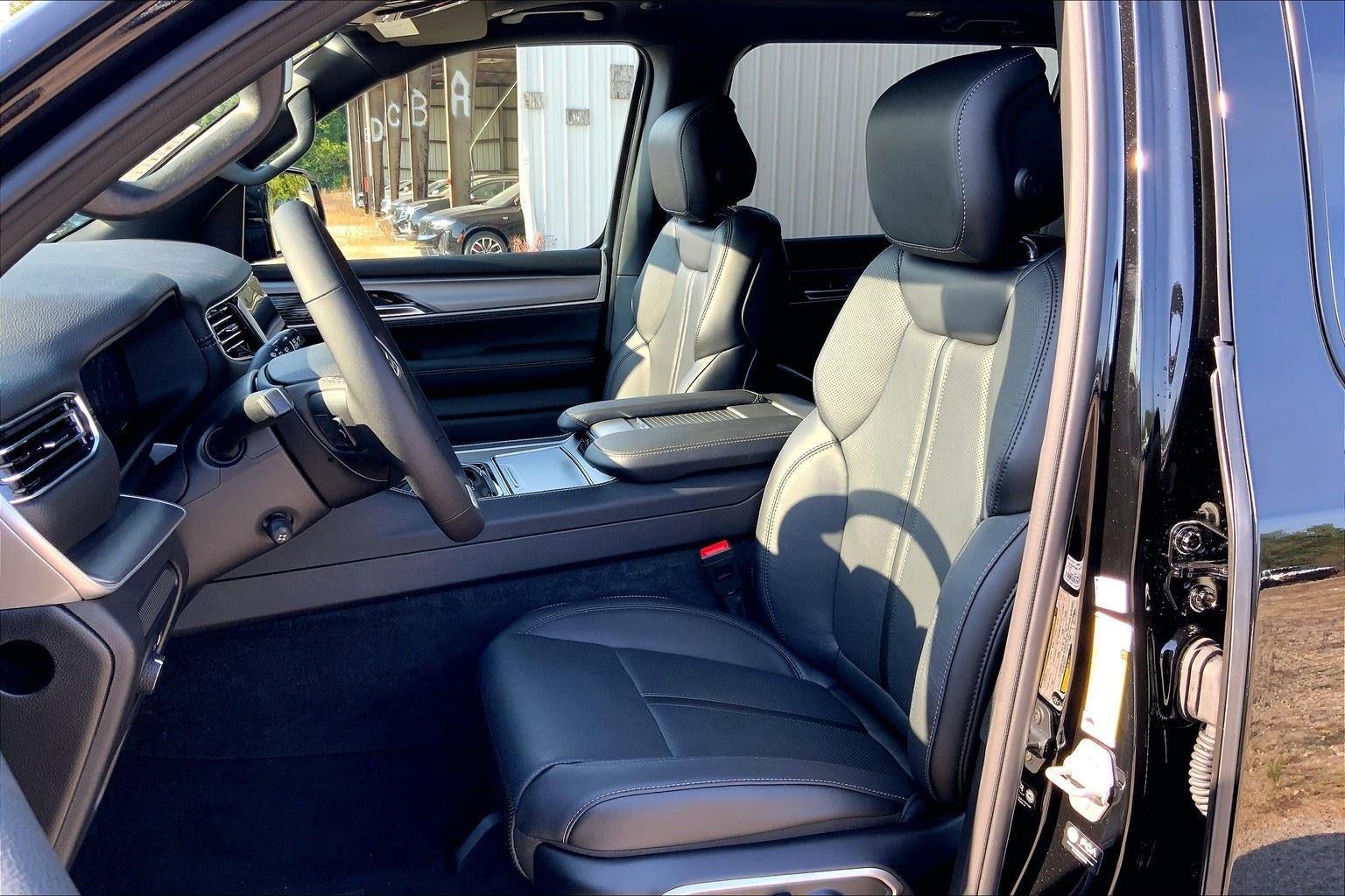 2025 Jeep Wagoneer L Series II Limited 4x4
