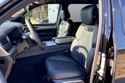 2025 Jeep Wagoneer L Series II Limited 4x4