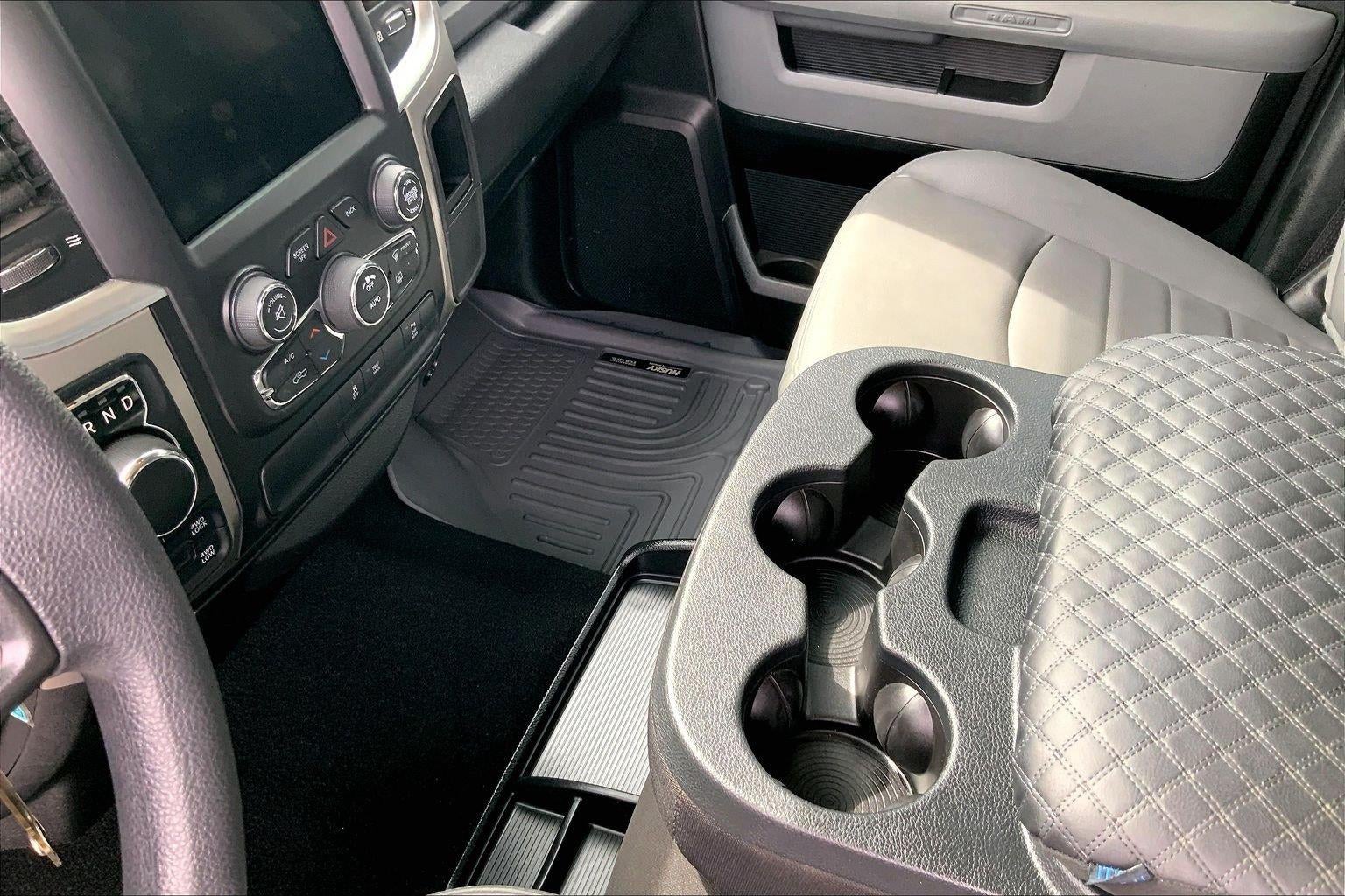 2019 RAM 1500 Classic Warlock Crew Cab 4x4 5'7' Box