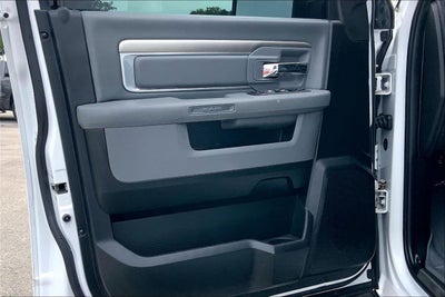 2019 RAM 1500 Classic Warlock Crew Cab 4x4 5'7' Box