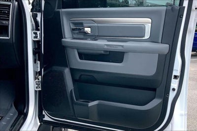2019 RAM 1500 Classic Warlock Crew Cab 4x4 5'7' Box