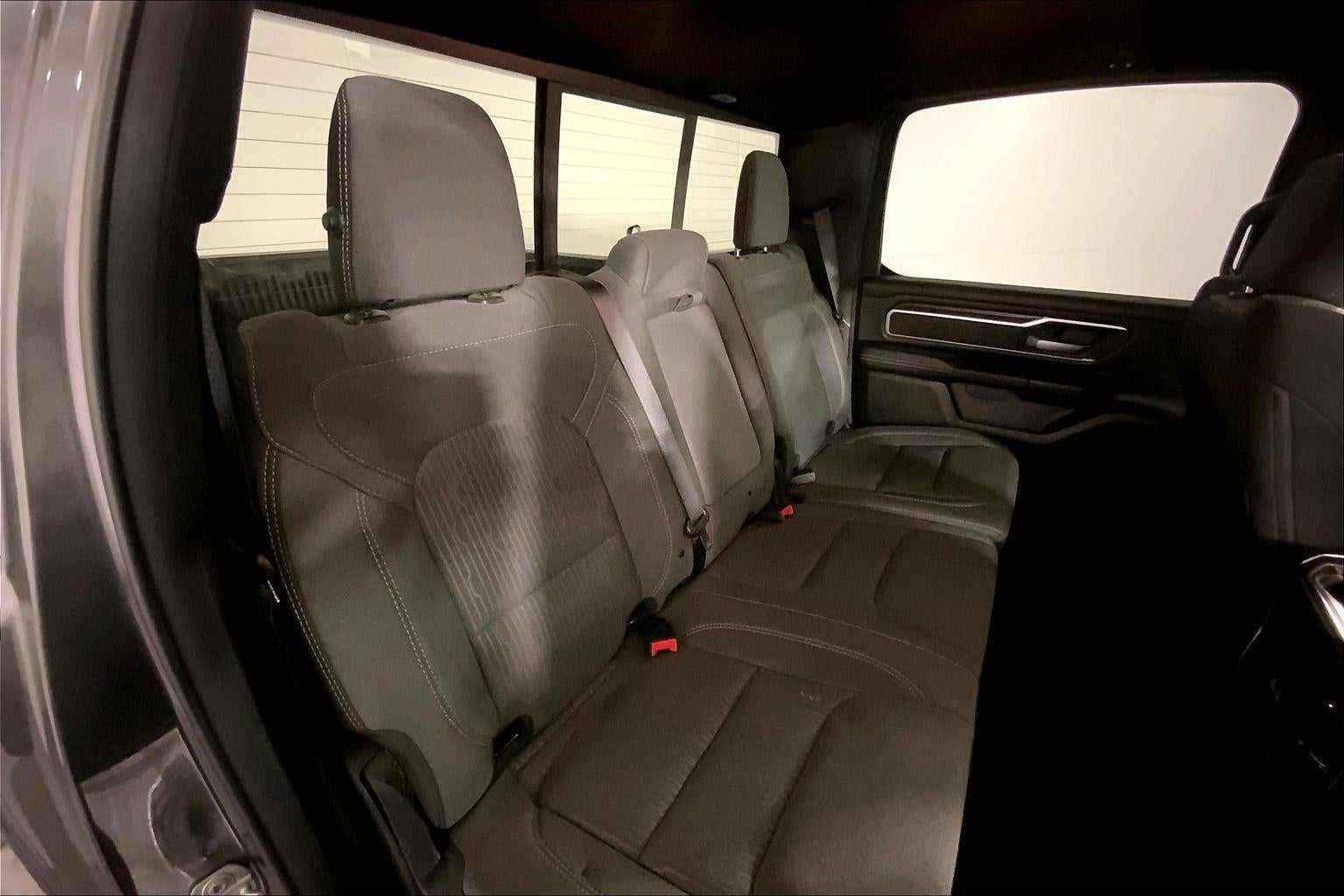 2022 RAM 1500 Big Horn Crew Cab 4x4 5'7' Box