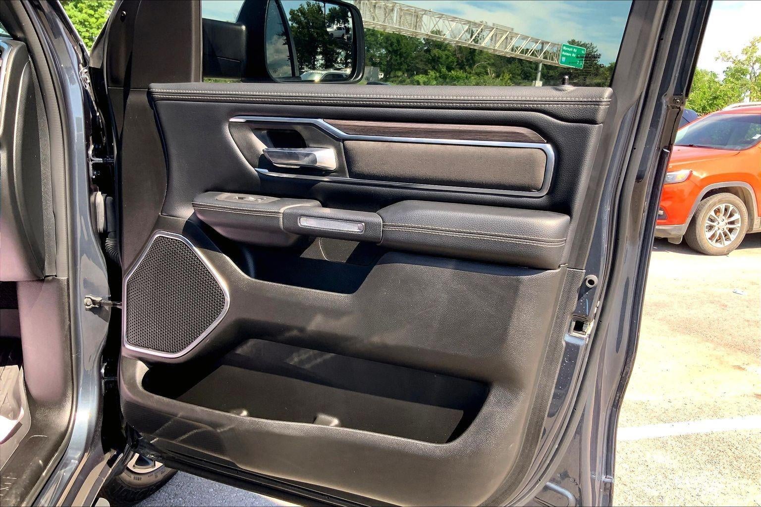 2025 RAM 1500 Laramie Crew Cab 4x4 5'7' Box