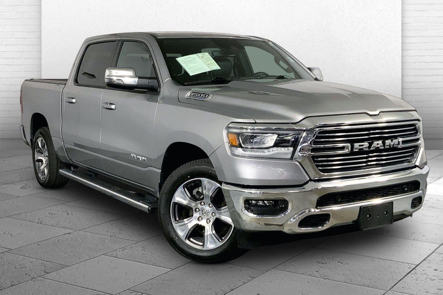 2023 RAM 1500 Laramie Crew Cab 4x4 5'7' Box