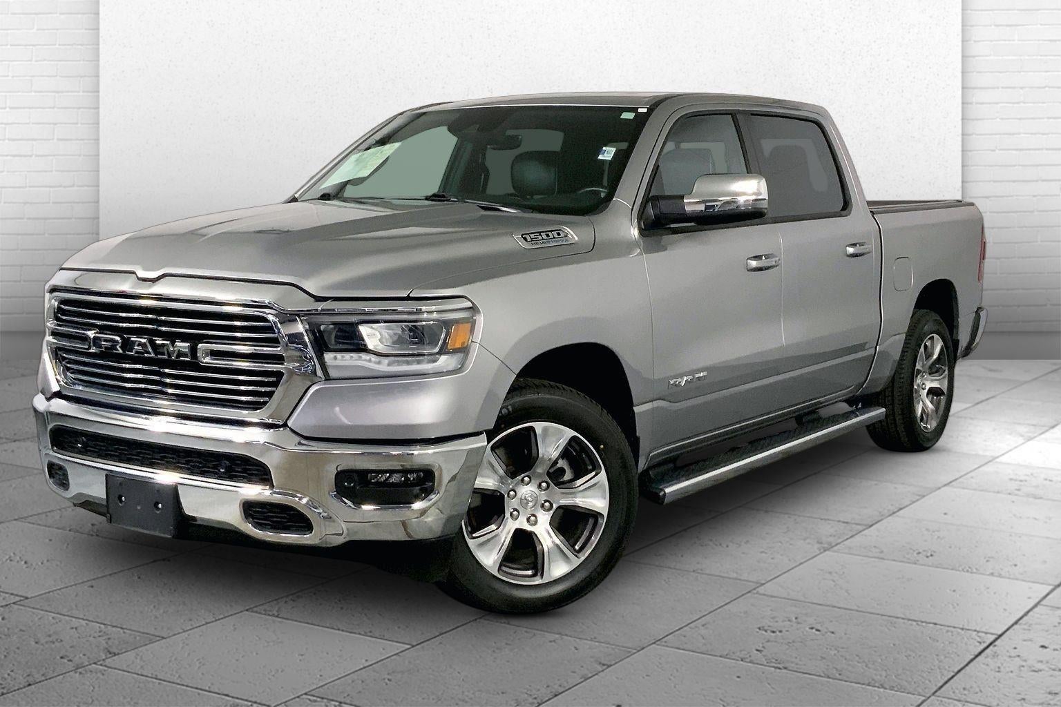 2023 RAM 1500 Laramie Crew Cab 4x4 5'7' Box
