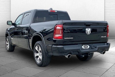 2020 RAM 1500 Laramie Crew Cab 4x4 5'7' Box