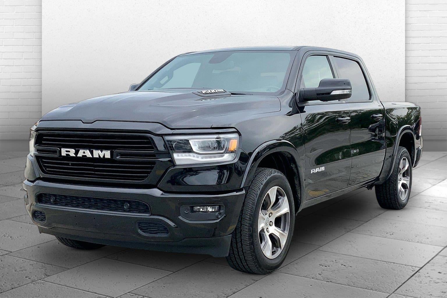 2020 RAM 1500 Laramie Crew Cab 4x4 5'7' Box