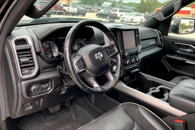 2020 RAM 1500 Laramie Crew Cab 4x4 5'7' Box