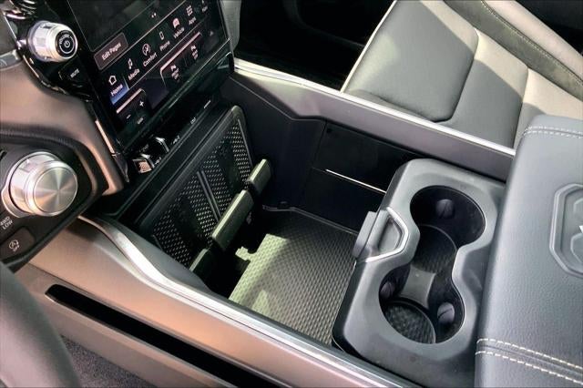 2026 RAM 1500 Laramie Crew Cab 4x4 5'7' Box