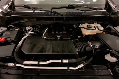 2022 Chevrolet Silverado 1500 4WD Crew Cab Short Bed Custom