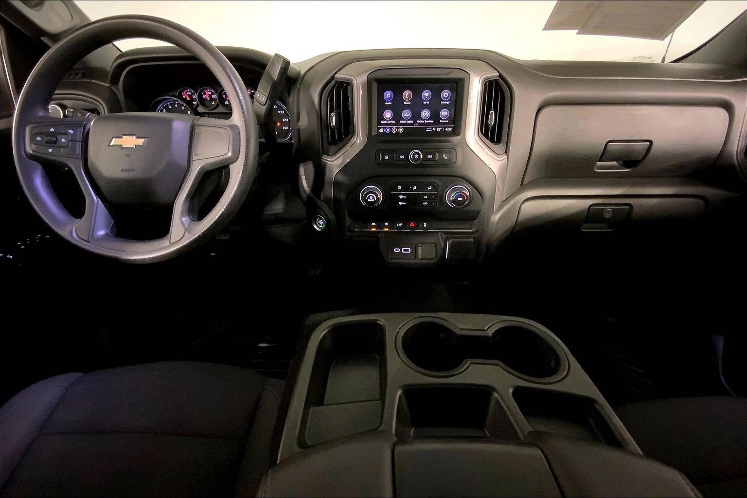 2022 Chevrolet Silverado 1500 4WD Crew Cab Short Bed Custom
