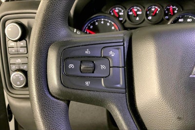 2022 Chevrolet Silverado 1500 4WD Crew Cab Short Bed Custom
