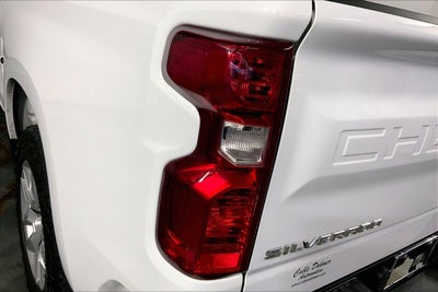 2022 Chevrolet Silverado 1500 4WD Crew Cab Short Bed Custom