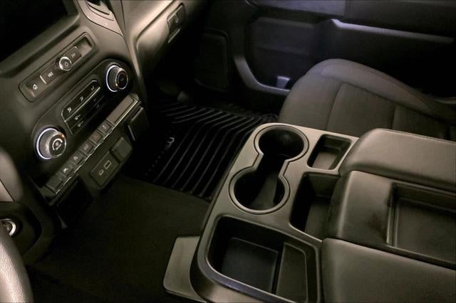 2022 Chevrolet Silverado 1500 4WD Crew Cab Short Bed Custom