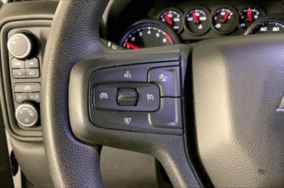 2022 Chevrolet Silverado 1500 4WD Crew Cab Short Bed Custom