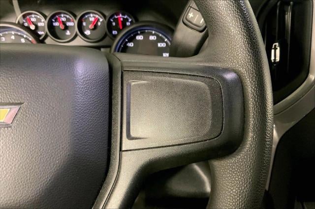 2022 Chevrolet Silverado 1500 4WD Crew Cab Short Bed Custom