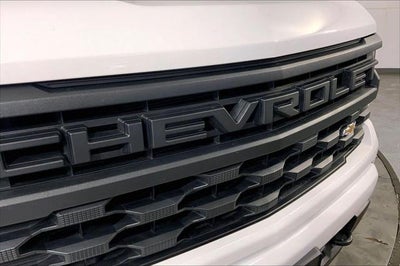2022 Chevrolet Silverado 1500 4WD Crew Cab Short Bed Custom