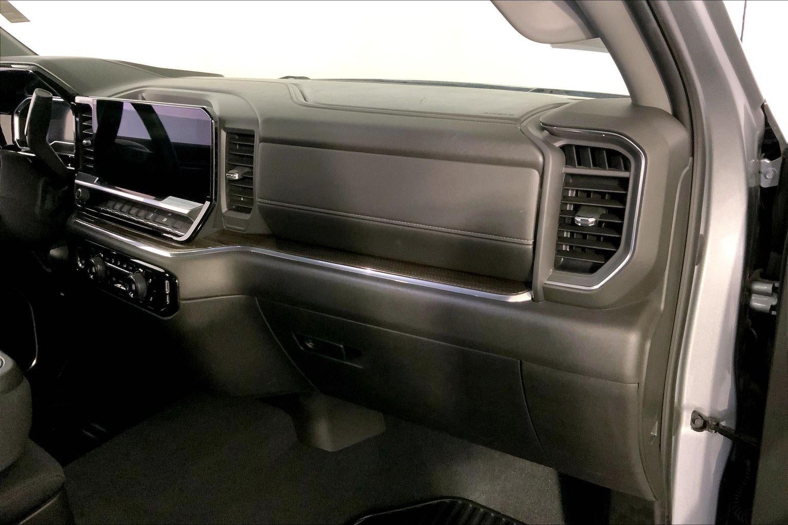 2023 Chevrolet Silverado 1500 4WD Crew Cab Short Bed LT with 2FL
