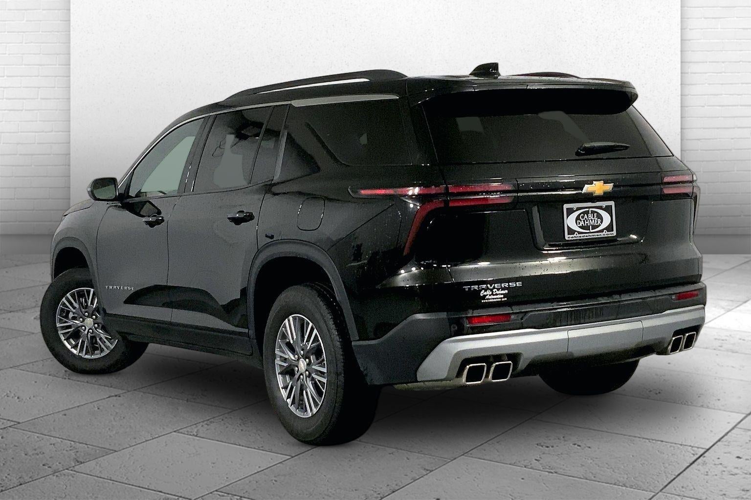 2025 Chevrolet Traverse FWD LT