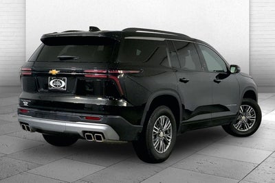 2025 Chevrolet Traverse FWD LT