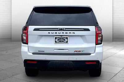 2023 Chevrolet Suburban 4WD RST