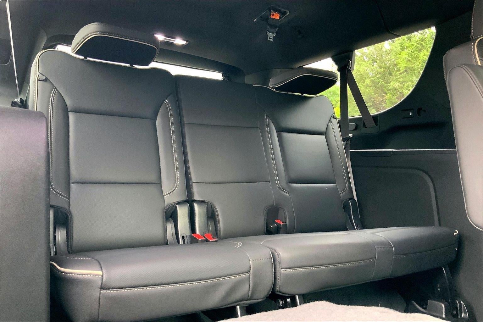 2023 Chevrolet Suburban 4WD Premier