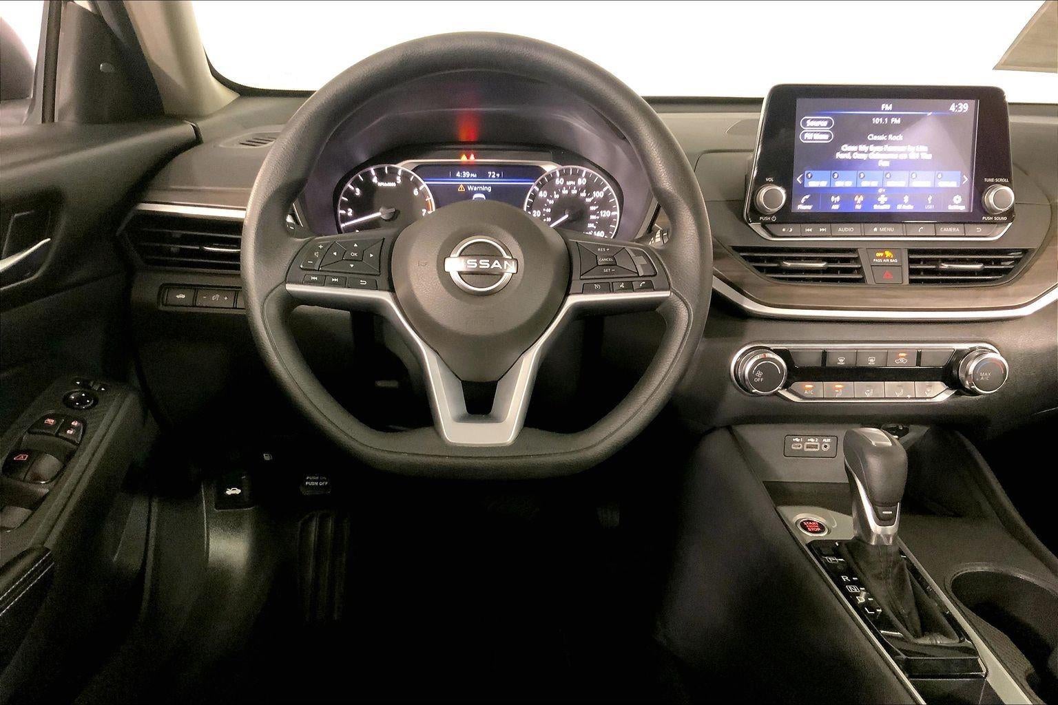 2025 Nissan Altima SV FWD