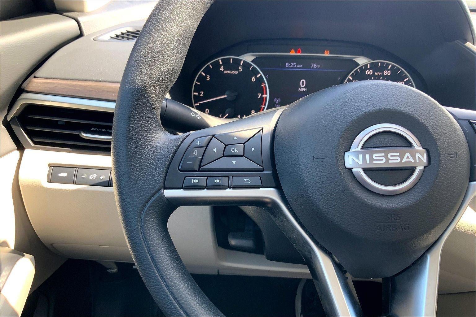 2025 Nissan Altima SV FWD