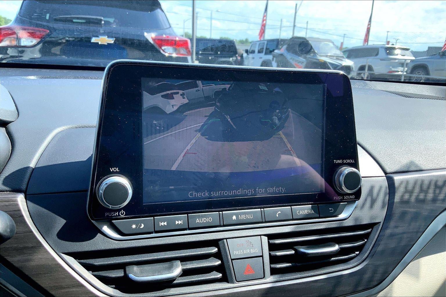 2025 Nissan Altima SV FWD