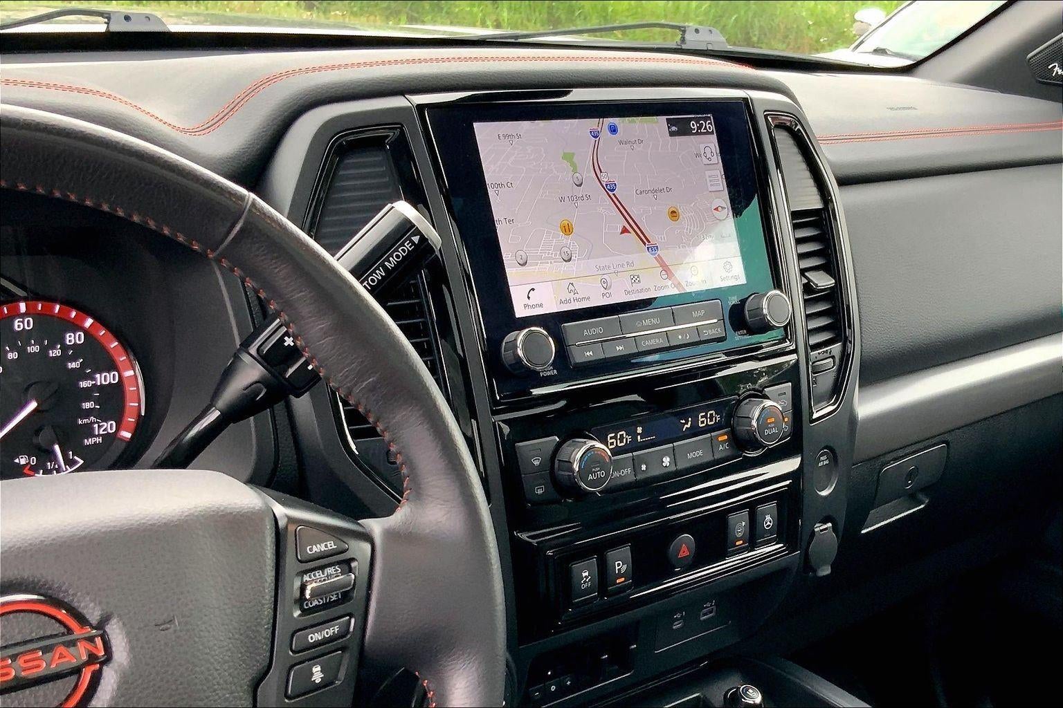 2023 Nissan TITAN Crew Cab PRO-4X 4x4