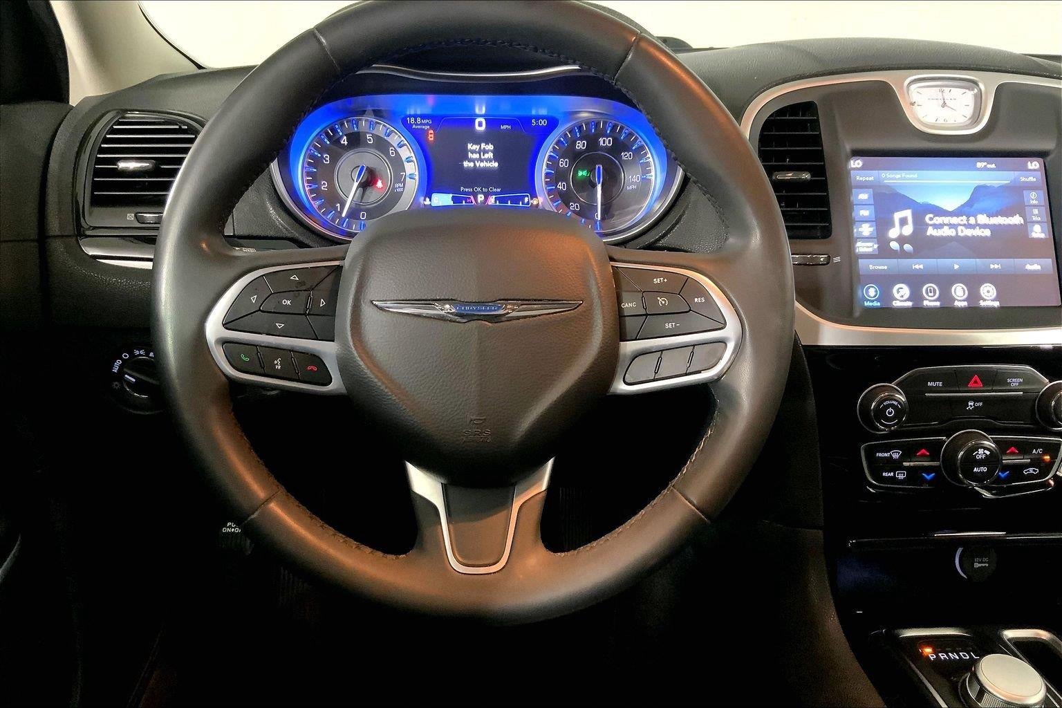 2023 Chrysler 300 Touring