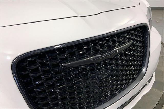 2023 Chrysler 300 Touring