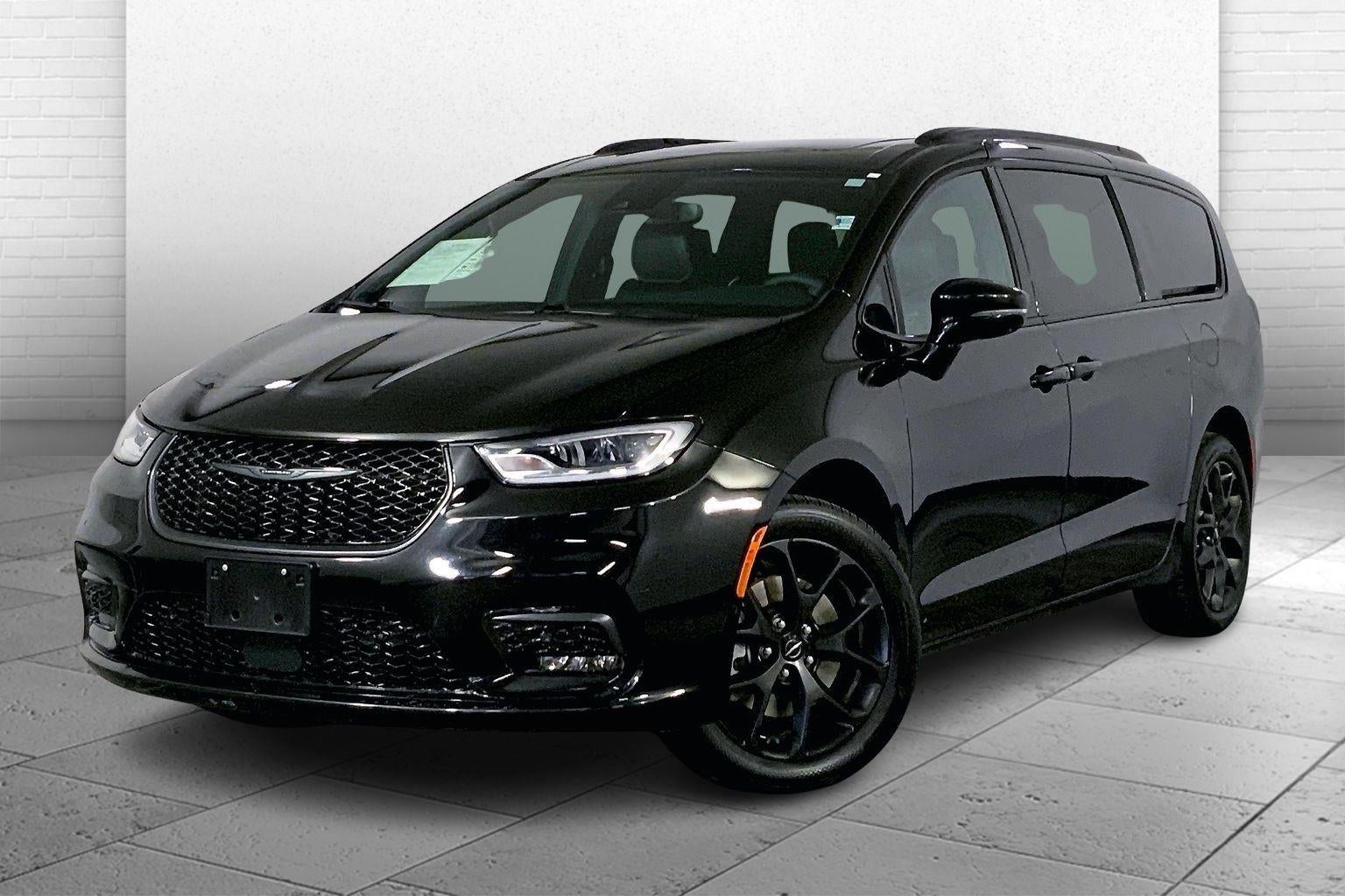 2024 Chrysler Pacifica Limited AWD