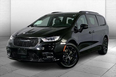 2024 Chrysler Pacifica Limited AWD