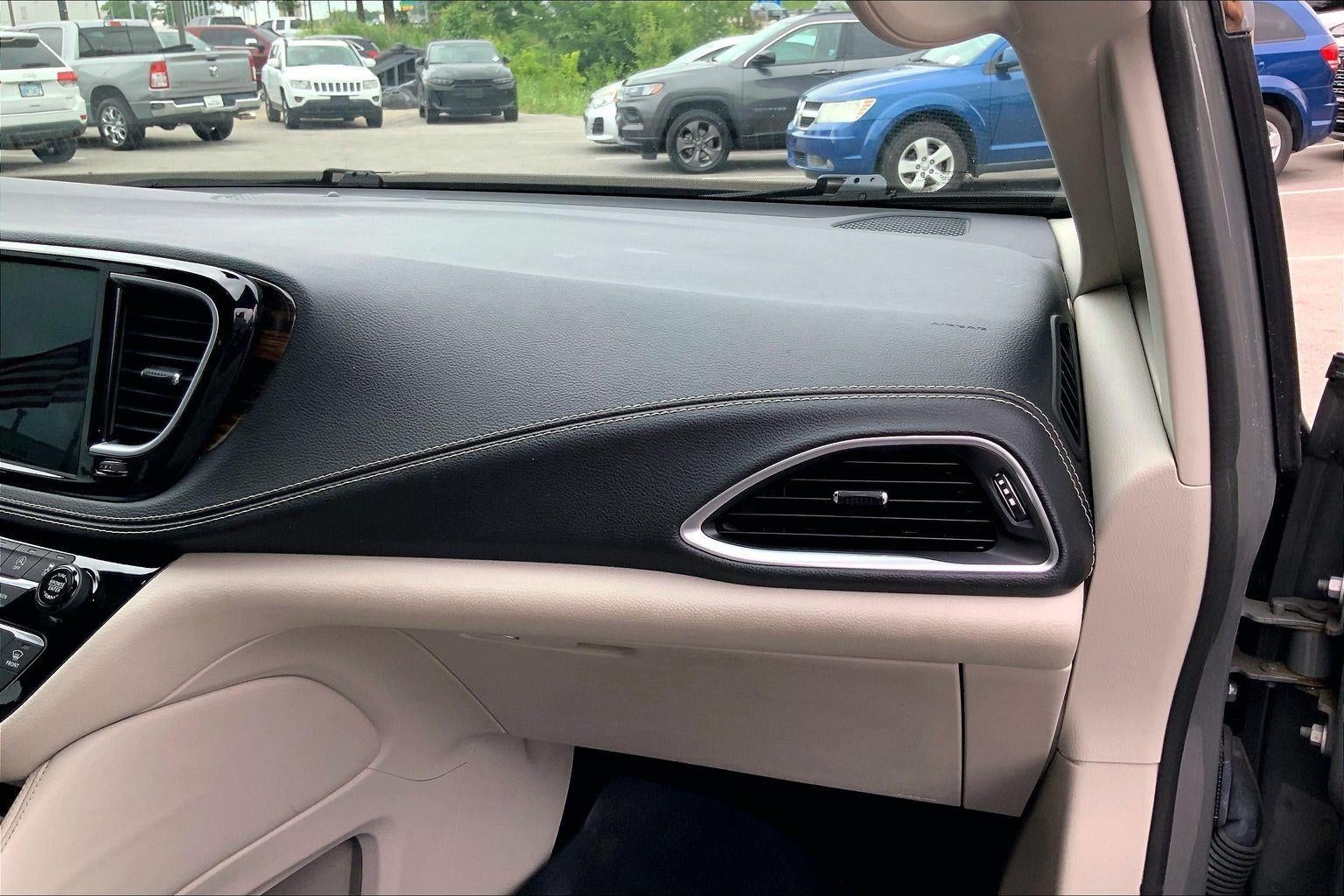 2021 Chrysler Pacifica Limited AWD