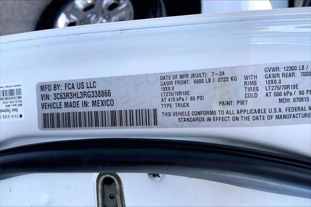 2024 RAM 3500 Big Horn Crew Cab 4x4 8' Box