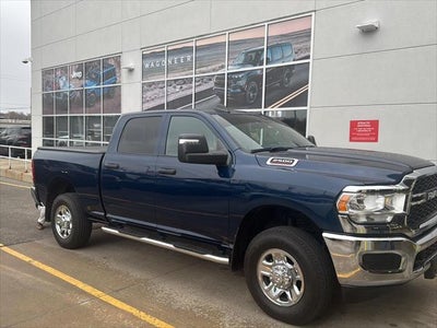 2024 RAM 2500 Tradesman Crew Cab 4x4 6'4' Box